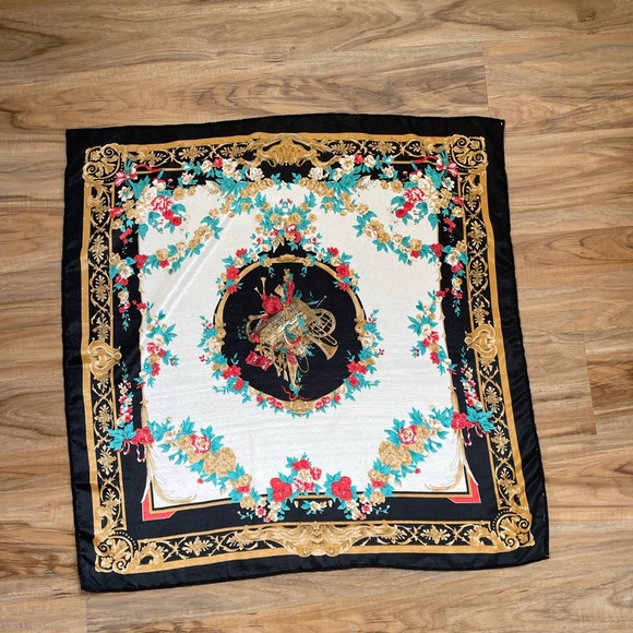 Black and Gold Instrument Scarf - Picture 10 of 10